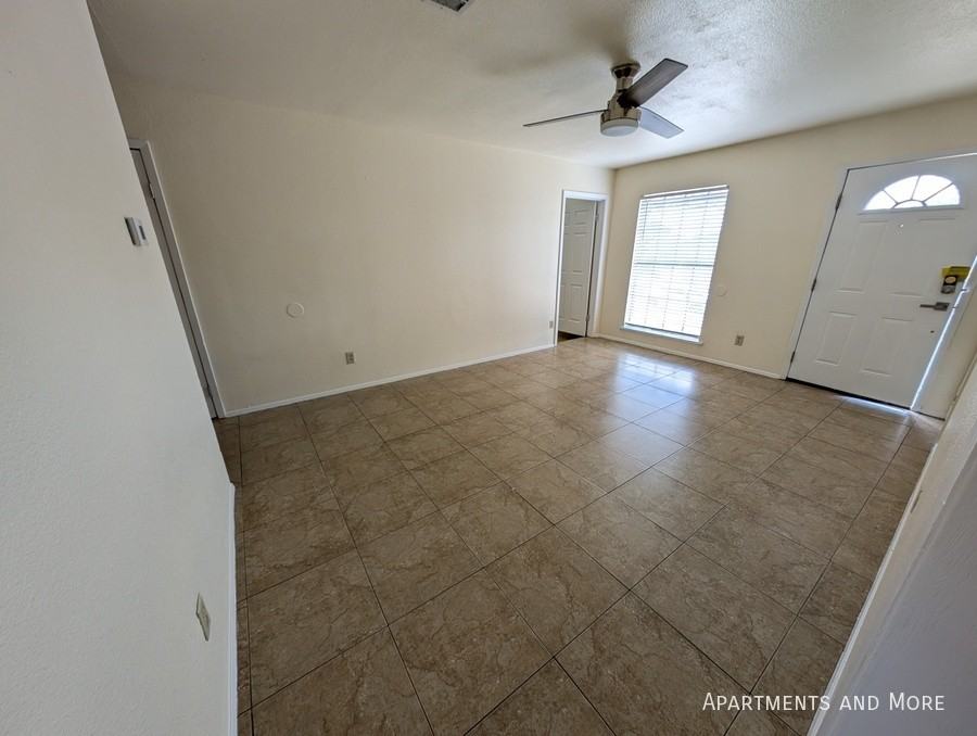 2003 Castle Gate Cir - Photo 3 of 23
