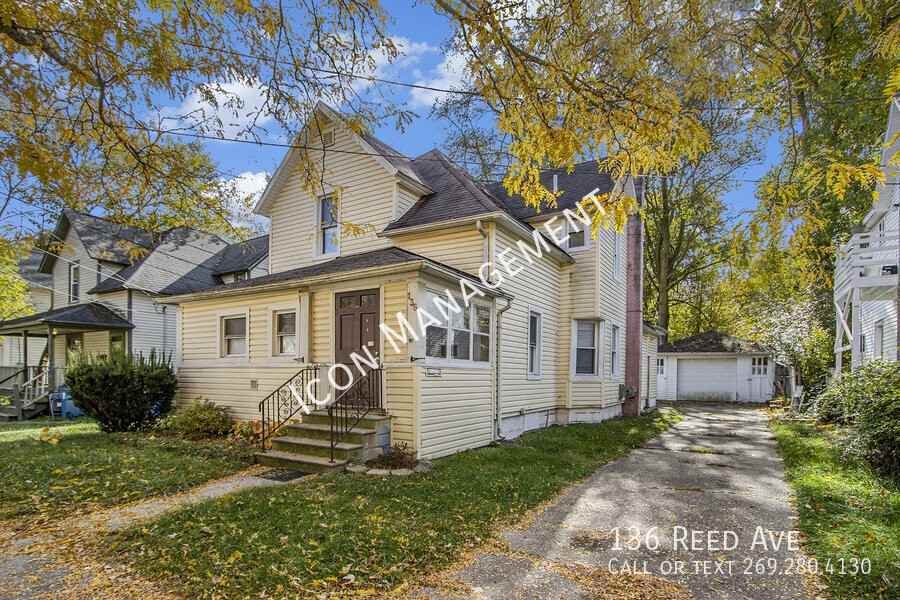 136 Reed Ave - Photo 2 of 17