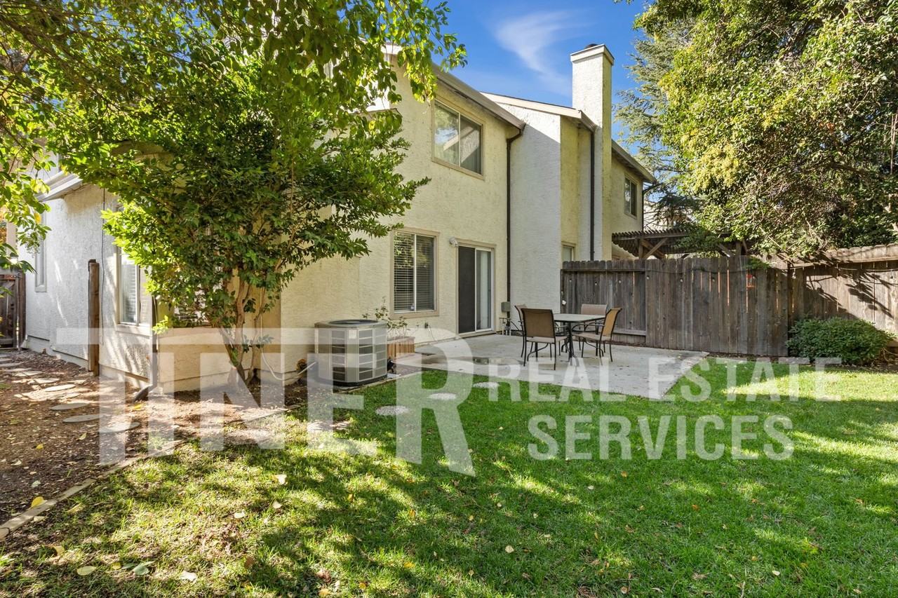 239 Touchstone Pl - Photo 4 of 25