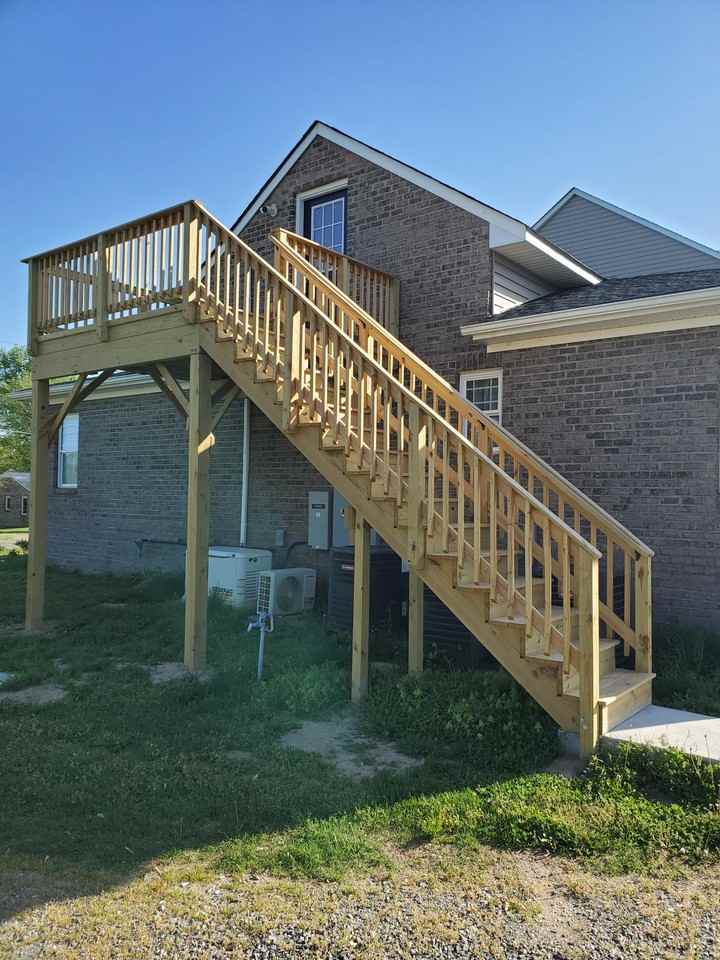 16739 New Baltimore Rd - Photo 2 of 17