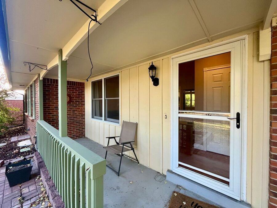 2583 S Eagle Cir - Photo 2 of 27