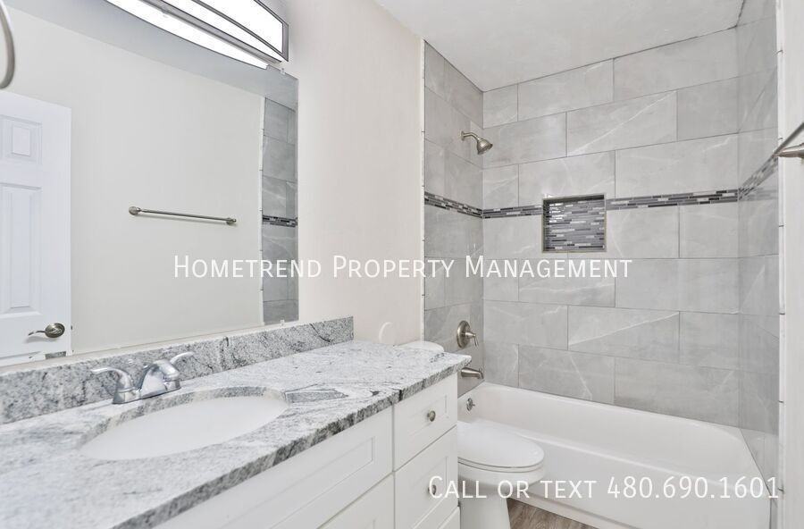 125 N Hunt Dr W - Photo 3 of 28