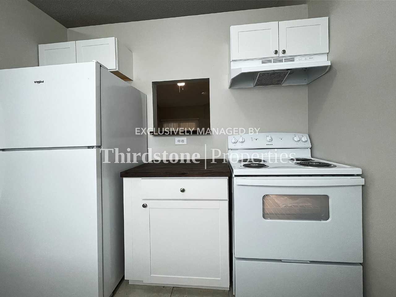 5128 Indian Lakes Ct #3 - Photo 4 of 24