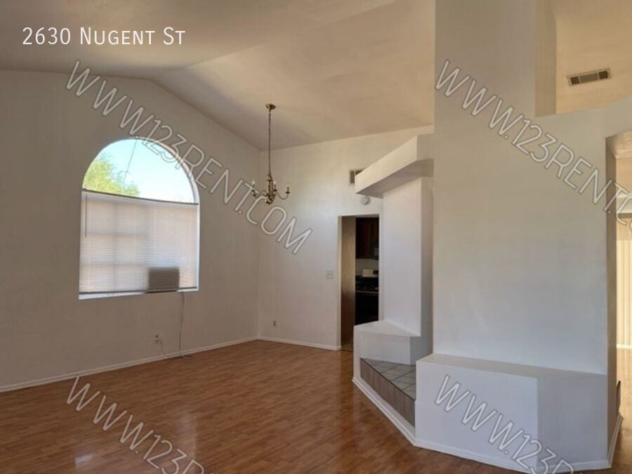2630 E Nugent St - Photo 2 of 26