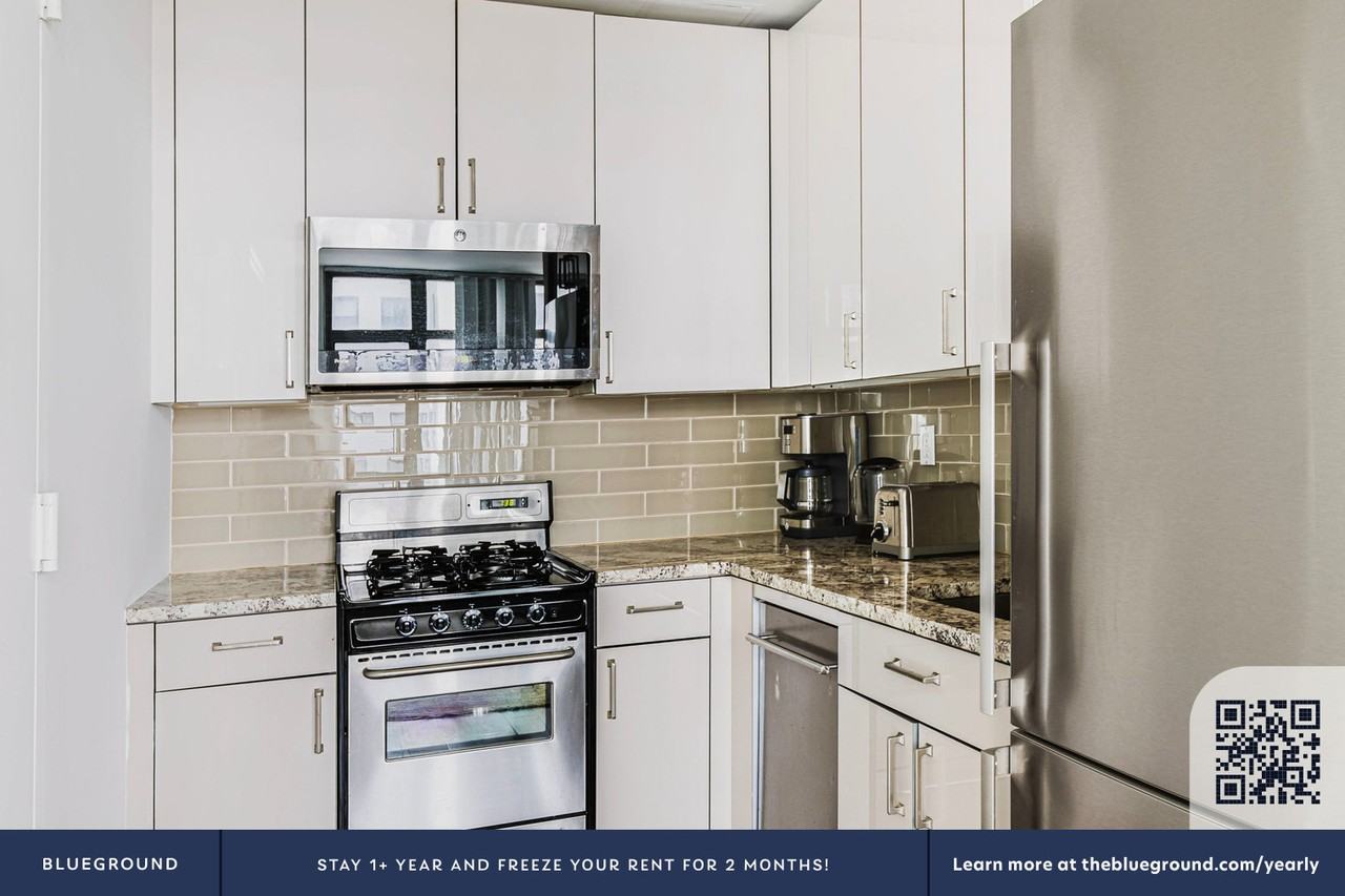 266 3rd Ave #1549 - Photo 7 of 19