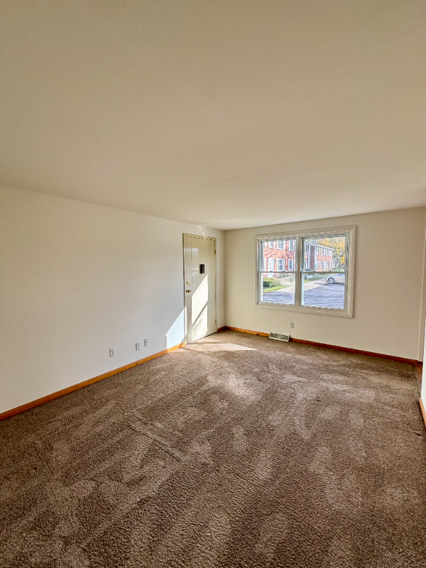 50 School St #15 - Photo 4 of 10