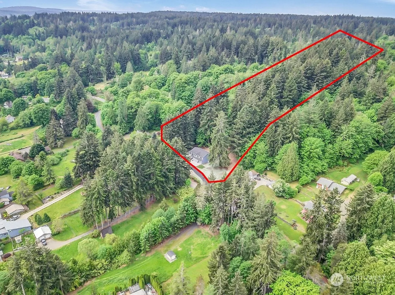 15418 Goodrich Dr Nw - Photo 3 of 9