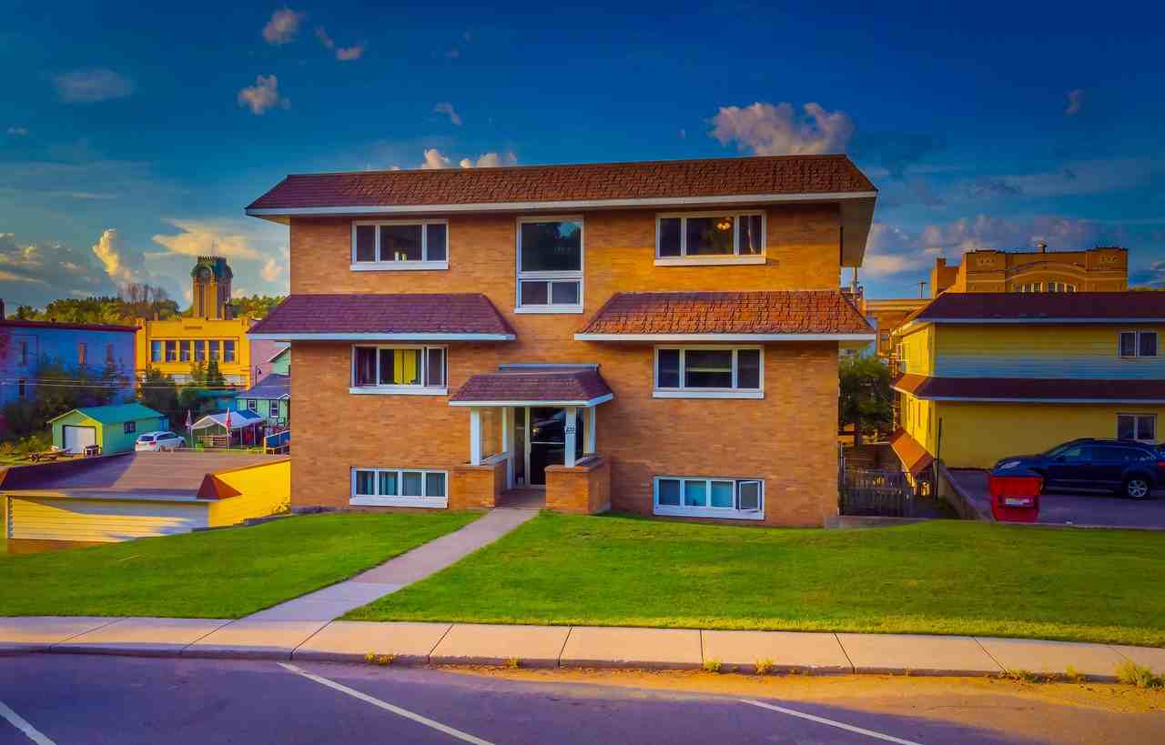 220 Rail St - Photo 2 of 5