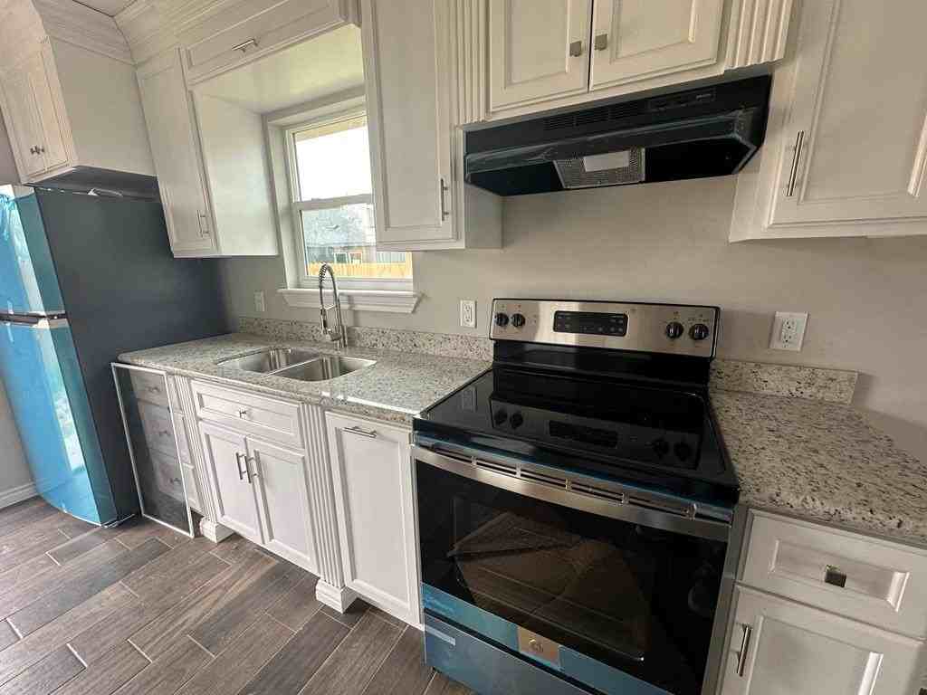 180 County Road 253 - Photo 5 of 8