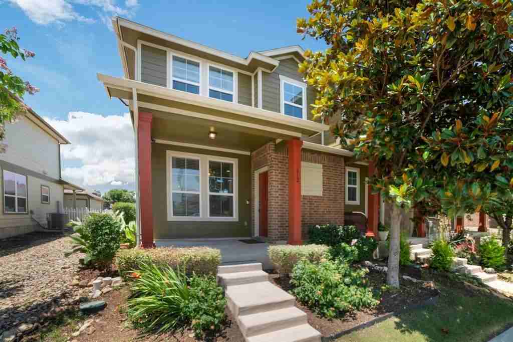 612 Lookout Tree Ln - Photo 2 of 8