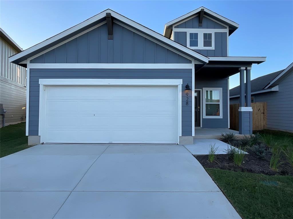 928 Sun Grove Trl - Photo 2 of 8