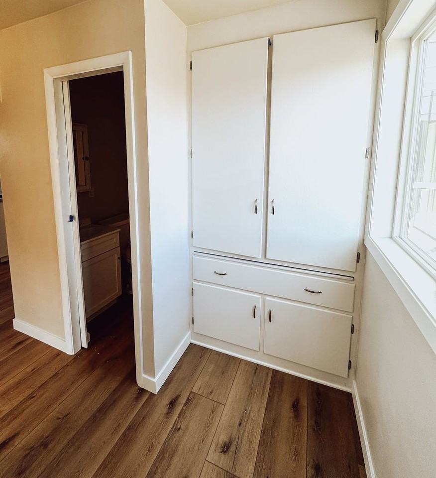 128 Chase St - Photo 3 of 20