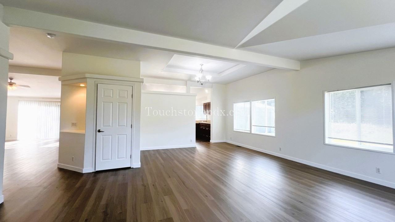 22426 Sw Johnson Rd - Photo 3 of 34