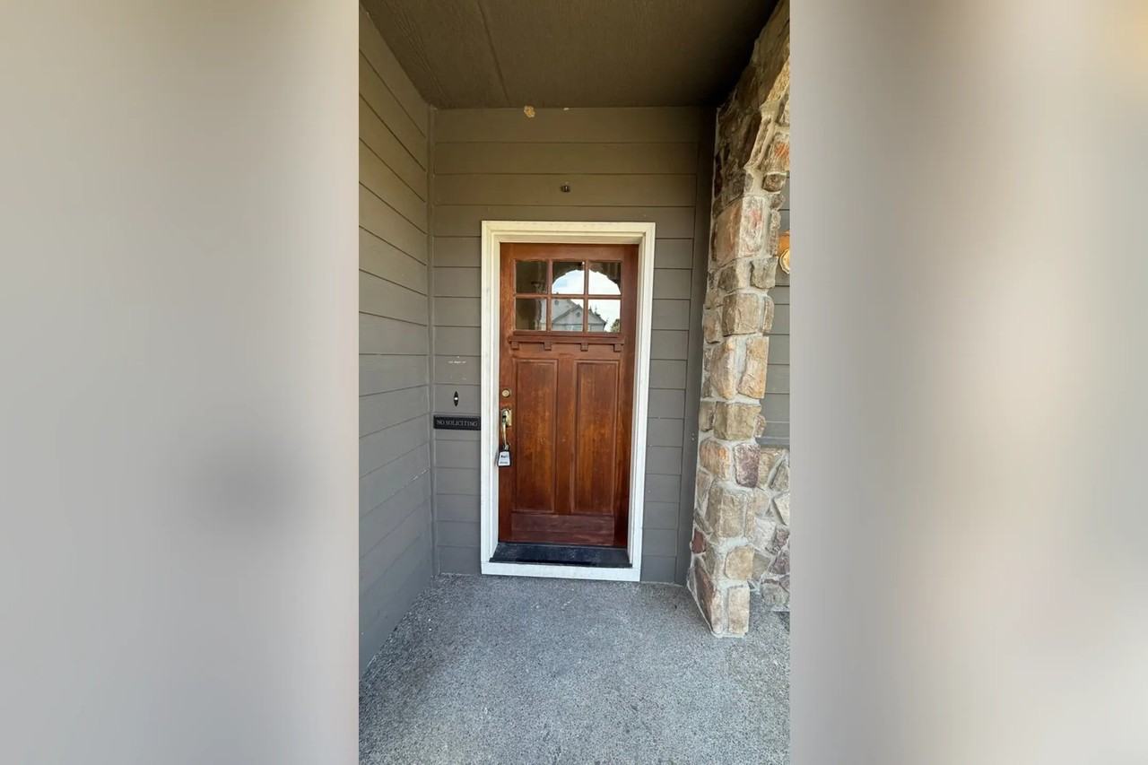 790 Nw 180th Ave - Photo 3 of 27