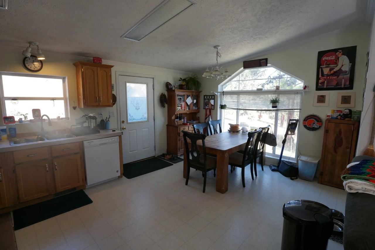 245 Spruce Rd - Photo 3 of 10