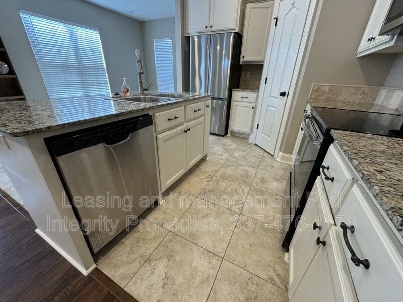 109 Harvest Ct - Photo 3 of 23