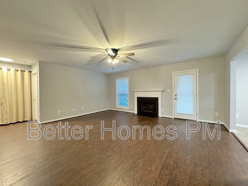 1428 Brompton Ln - Photo 4 of 23