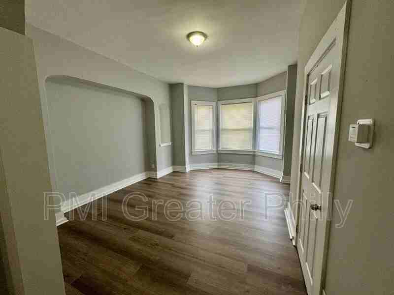 4058 Parkside Ave #2 - Photo 3 of 12