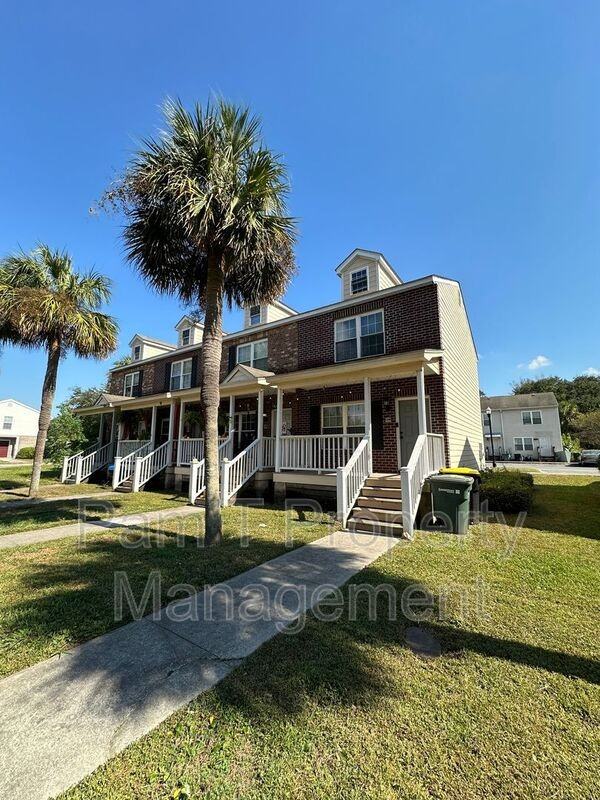 1308 Dieter St - Photo 3 of 20