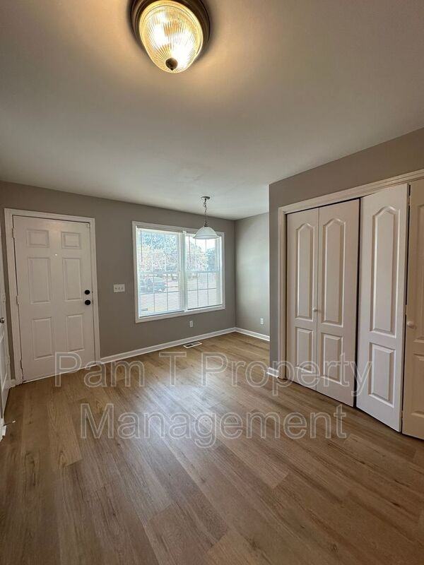 1308 Dieter St - Photo 6 of 20