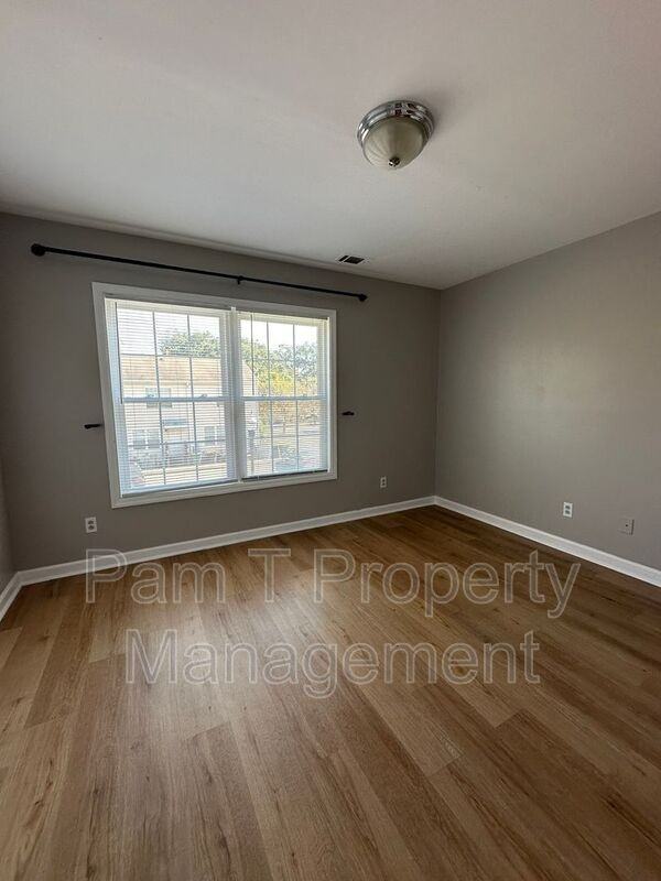 1308 Dieter St - Photo 7 of 20