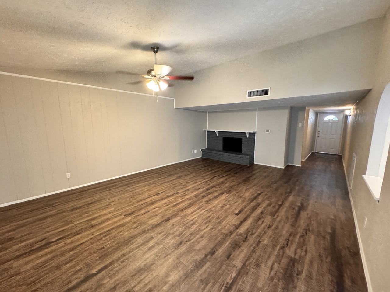 438 Santa Paula Dr - Photo 3 of 11