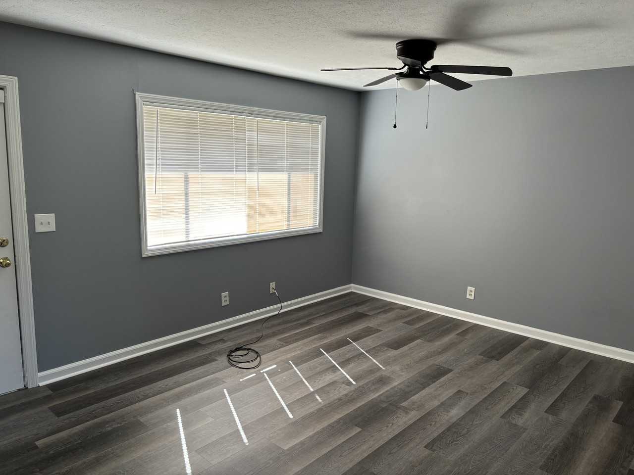 5437 Susan Ln - Photo 2 of 6