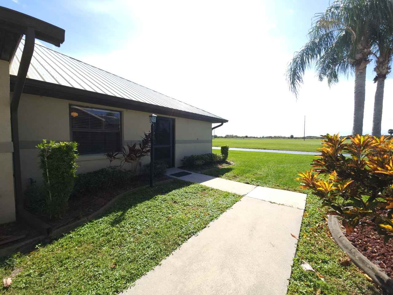 1904 Villaway E - Photo 2 of 30