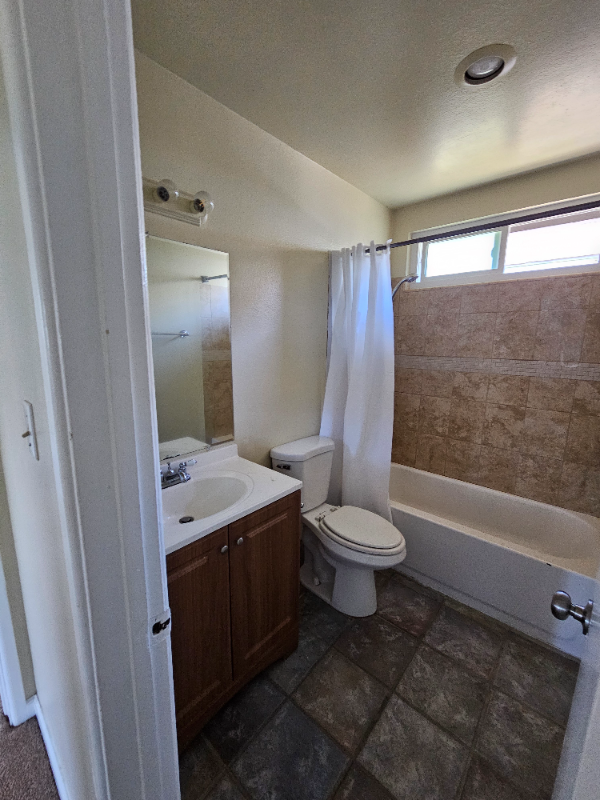 1310 Glenwood Dr - Photo 3 of 16