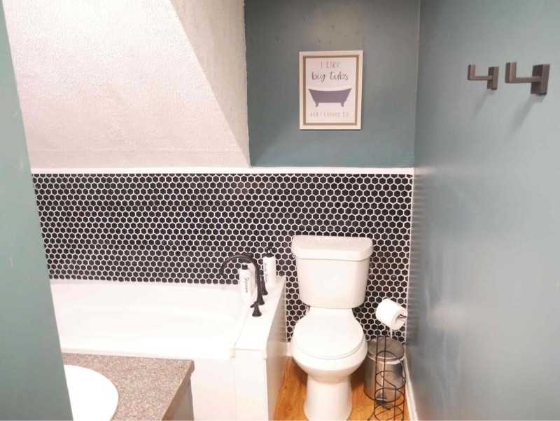 12825 Mccracken Road - Photo 5 of 19