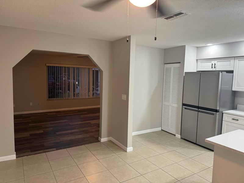 2935 Nordman Ave - Photo 3 of 10