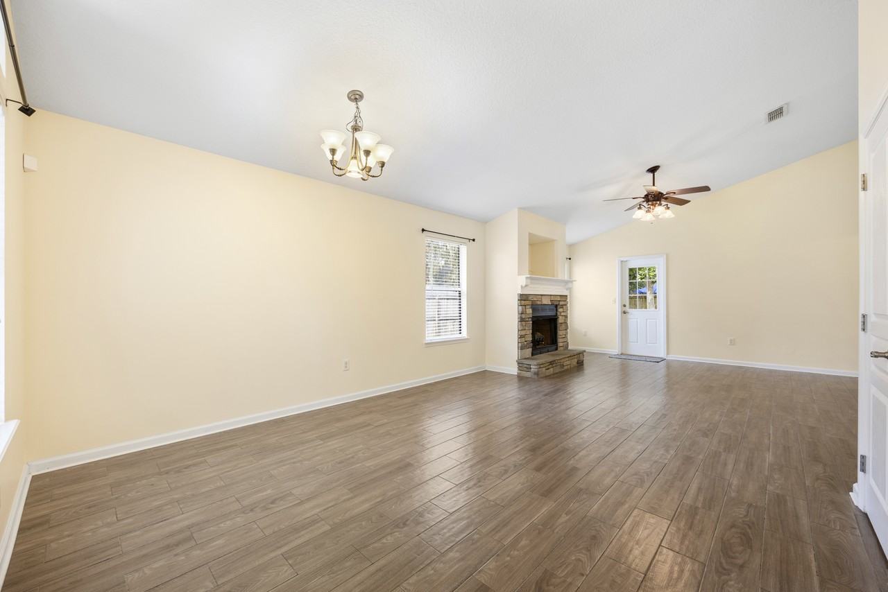 911 Fleming St #NA - Photo 5 of 26