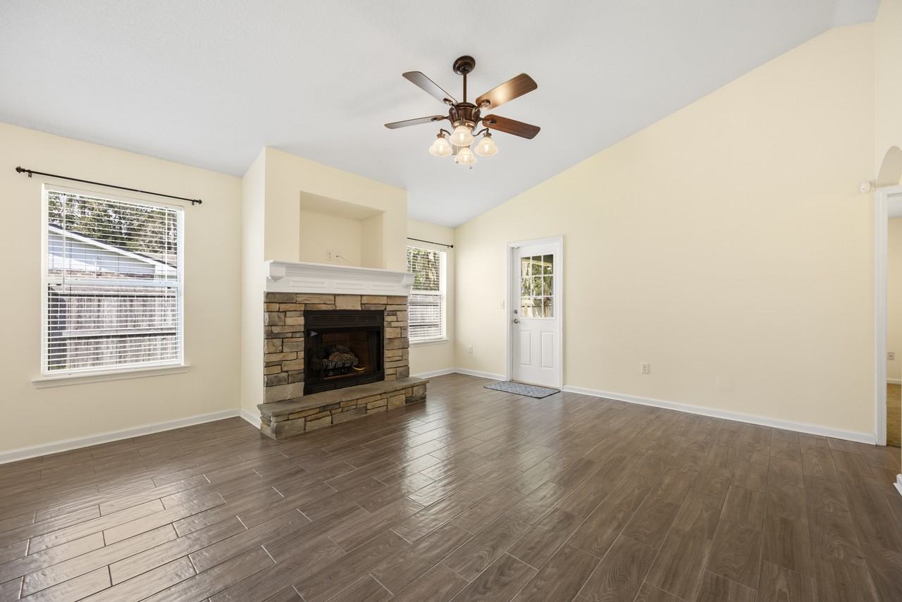 911 Fleming St #NA - Photo 6 of 26