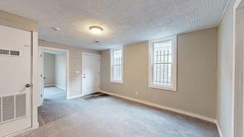 featured image of 3176 W 44th St
