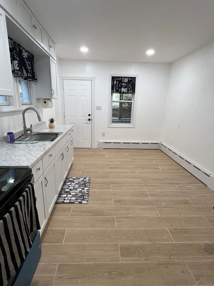 2642 Perkiomen Ave - Photo 6 of 30