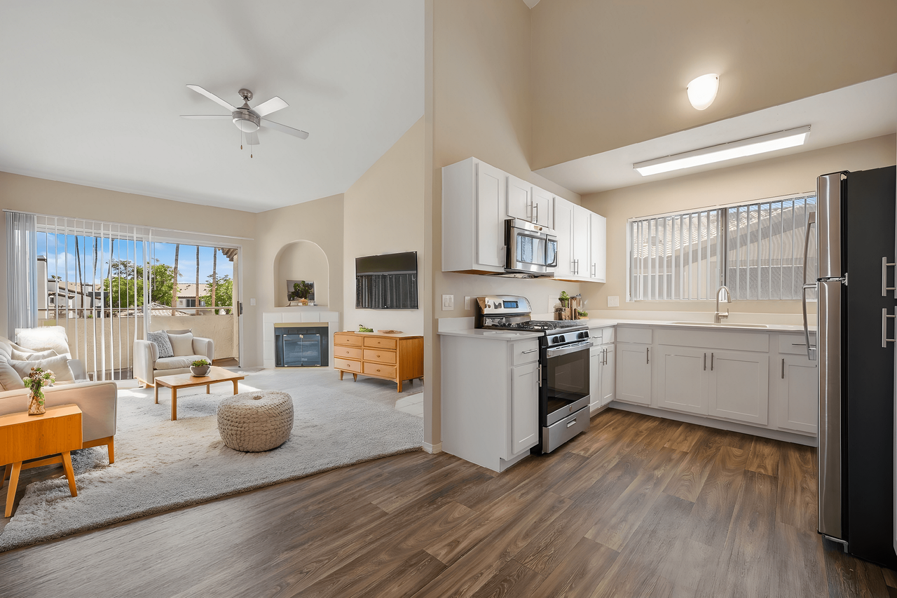 Lakeview at Superstition Springs - Photo 2 of 24