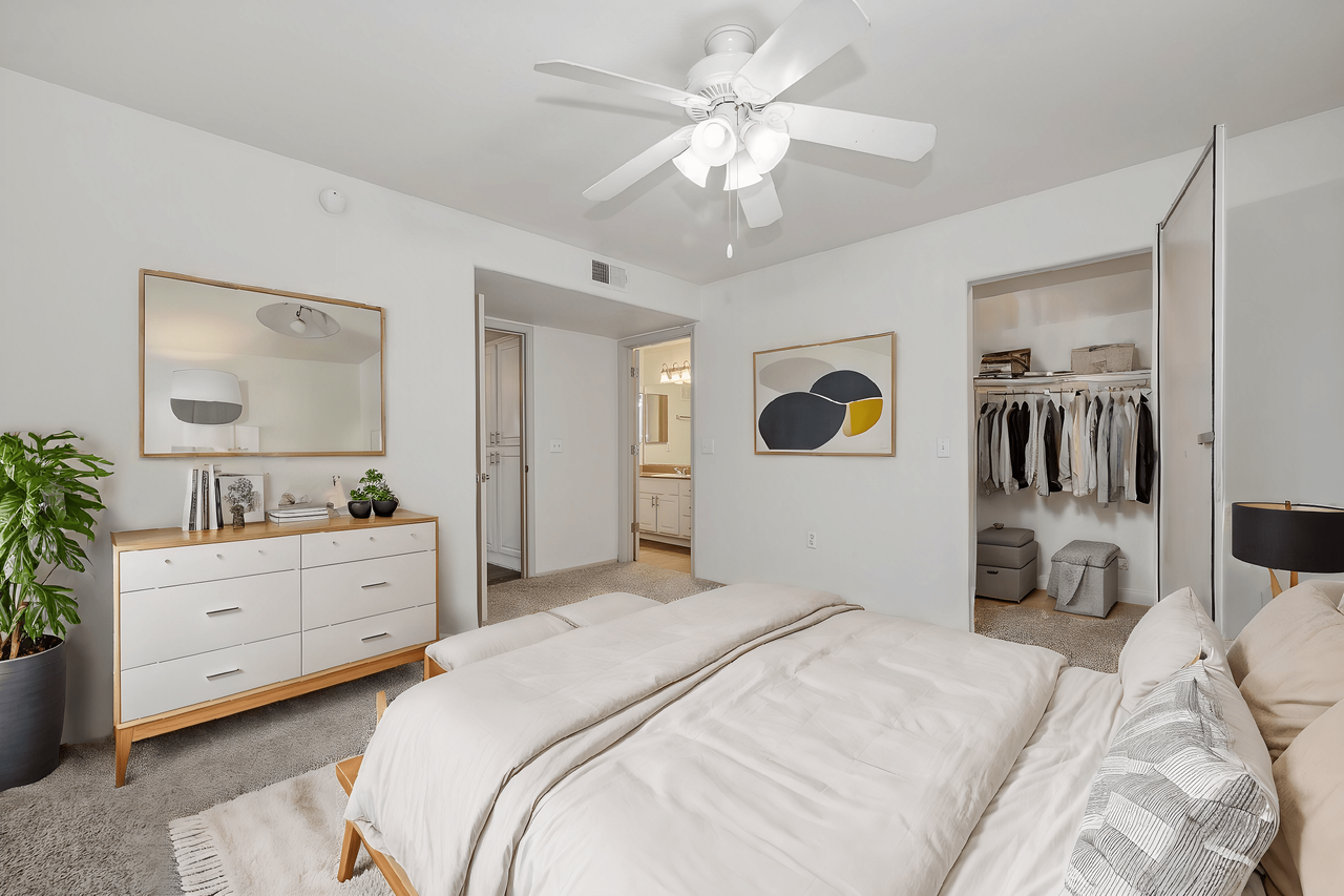 Lakeview at Superstition Springs - Photo 7 of 24