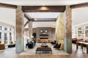 featured image of 3229 W Montague Ave