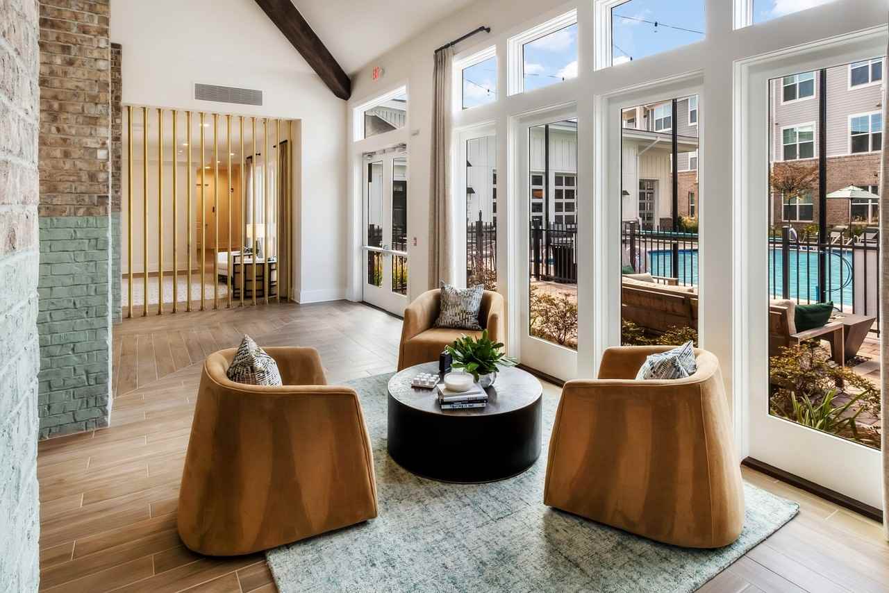 Emmett on Montague - Photo 2 of 191