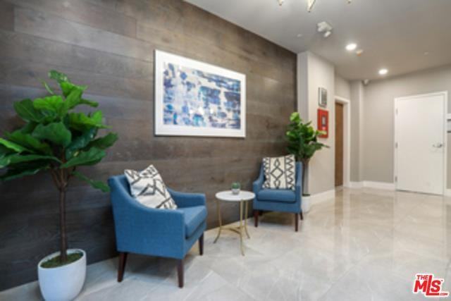 909 S Le Doux Rd #302 - Photo 3 of 6