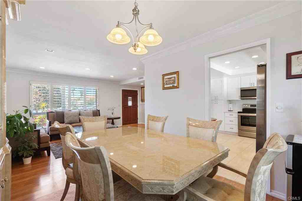 14872 Elm Ave - Photo 2 of 8