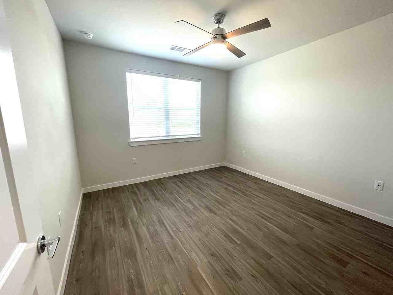 11925 Ring Dr #9131 - Photo 7 of 12