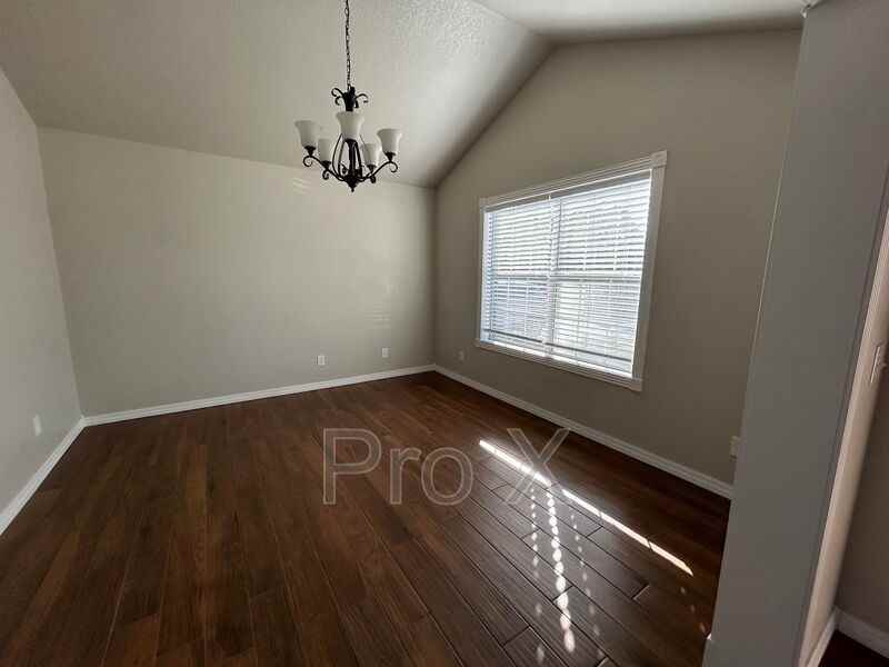 1112 Nw D St. A & B #1112NWDSTB - Photo 3 of 23