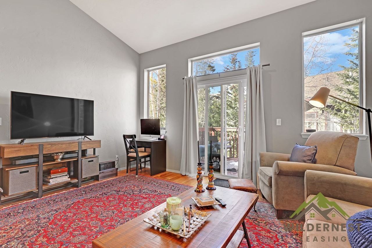 77 Spyglass Ln - Photo 2 of 23