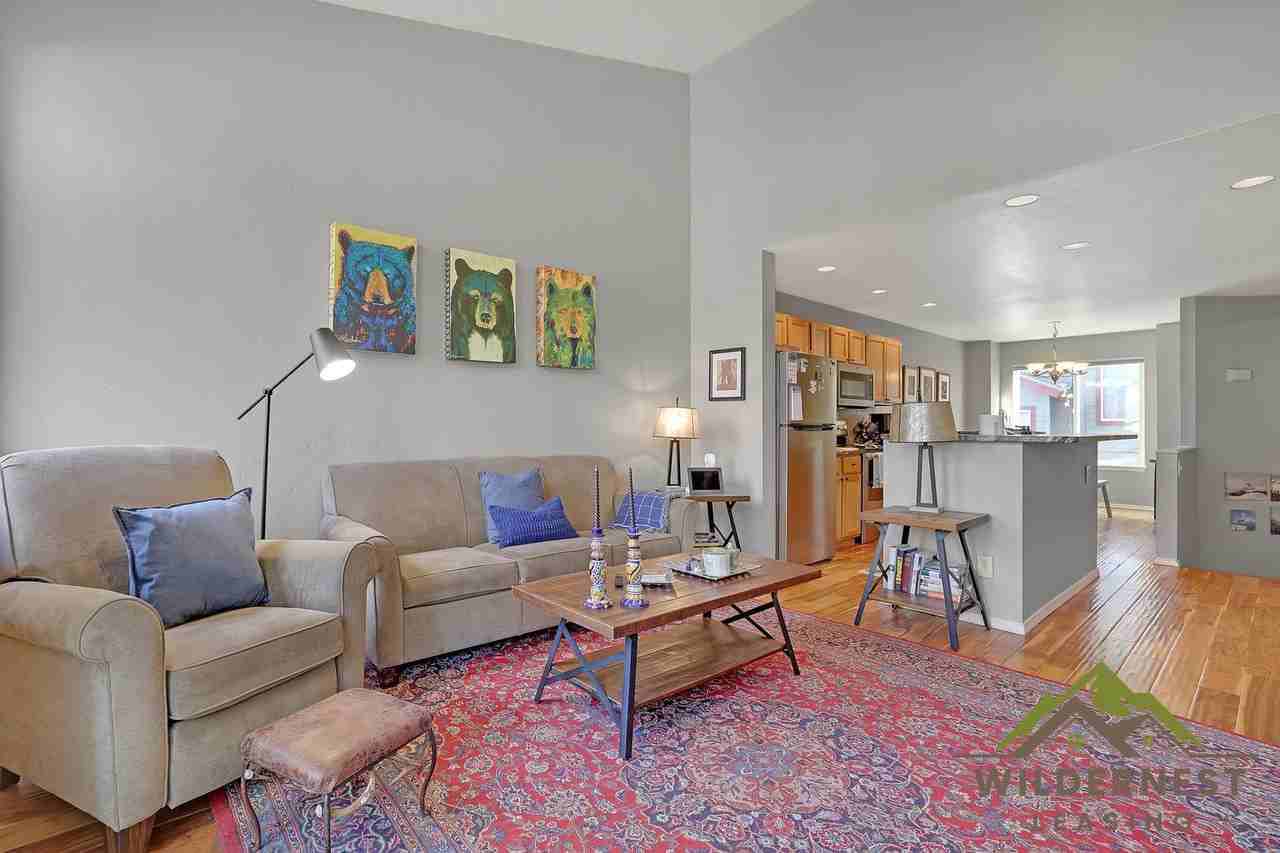 77 Spyglass Ln - Photo 4 of 23