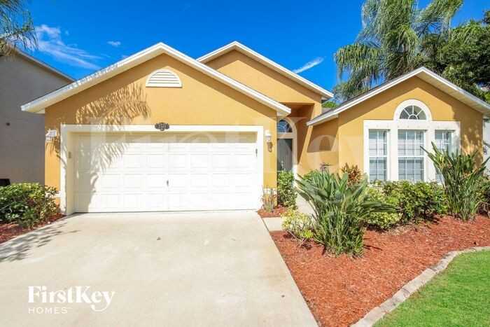 2348 Maeve Cir - Photo 2 of 15