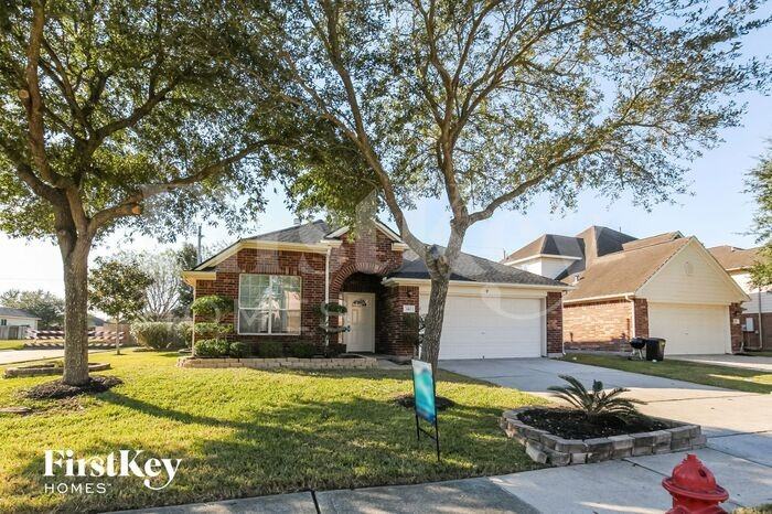 140 Rocky Cove Ln - Photo 2 of 15
