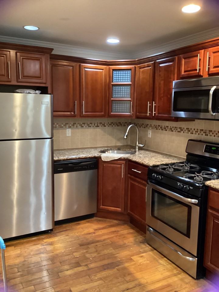 E 37th St #2ndFL - Photo 3 of 6