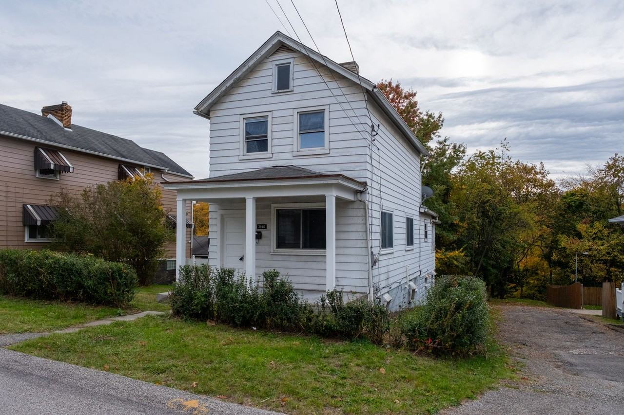 3810 Clark St - Photo 2 of 25