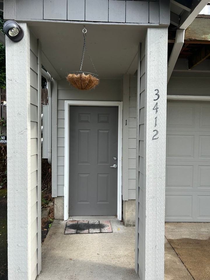 3412 Se Vineyard Rd #1 - Photo 3 of 15
